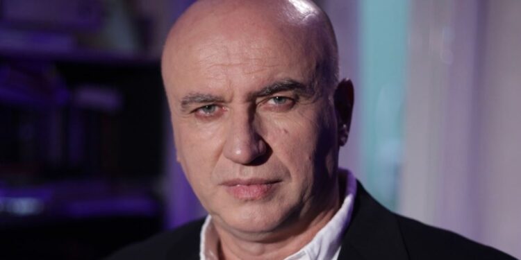 Kur debatoni për drejtësinë  mos kini parasysh politikanët  por qytetarët e thjeshtë