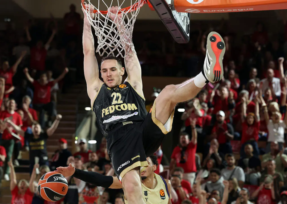 Euroliga e basketbollit  Monaco mund Barcelonën dhe siguron një  biletë  për në Play Off