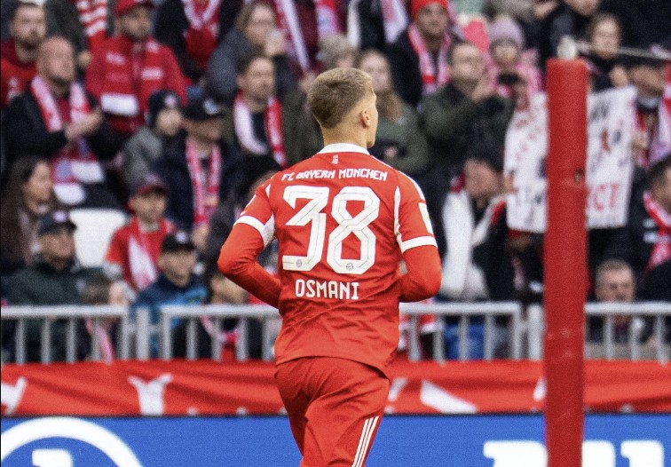 16 vjeçari shqiptar bëhet pjesë e historisë  fiton titullin me Bayern