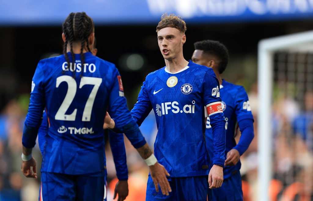 Palmer zbulon të ardhmen e tij  Manchester është shtëpia ime  por s kam plane të iki nga Chelsea