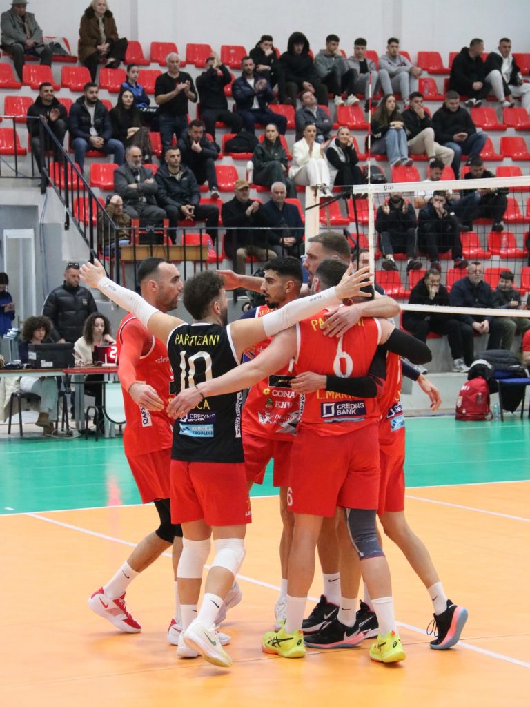 Volejboll meshkuj  Partizani dominon Skënderbeun  fiton finalen e parë të titullit