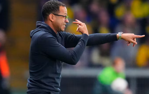 Zyrtare  Chelsea shkarkon trajnerin Liam Rosenior