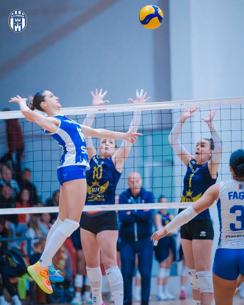 Volejboll vajza  Pogradeci mposht Tiranën  barazohet seria e finaleve