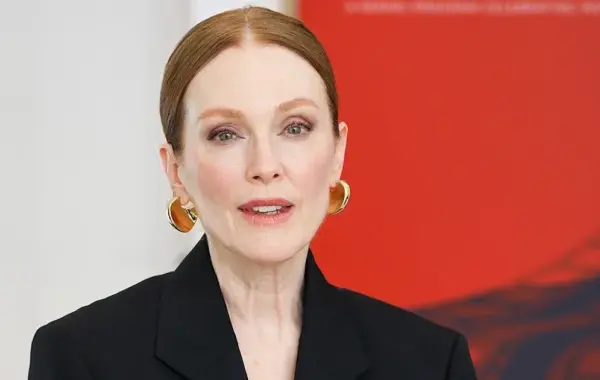 Julianne Moore