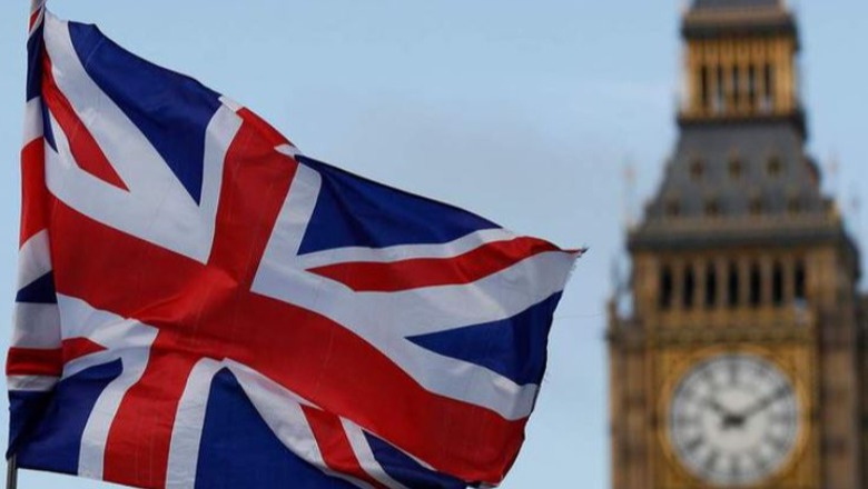 Andi Hoxhaj  10 vjet pas referendumit për Brexit in dhe pasi ka ndërruar 6 kryeministra  Britania duket e paqeverisshme