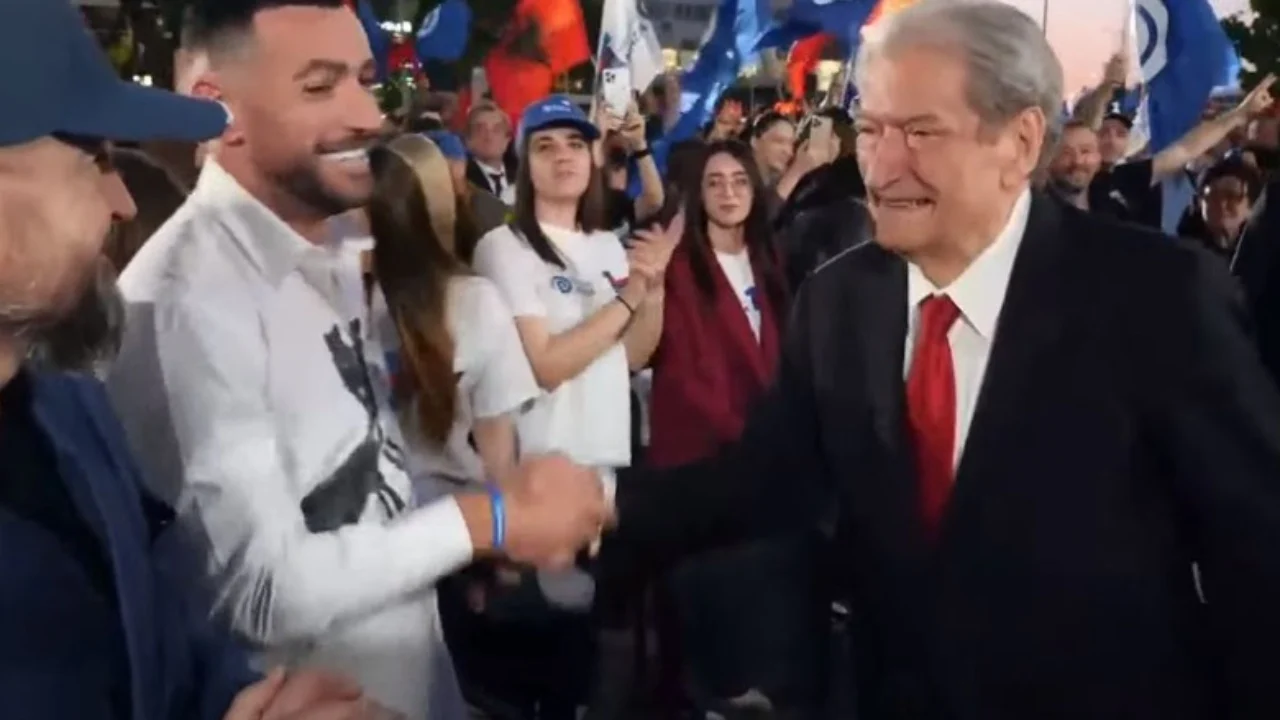 Reperi i famshëm futet zyrtarisht në politikë  Kandidon për Këshillin Kombëtar të PD së