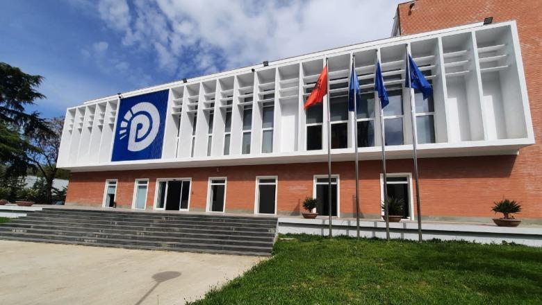 në PD,