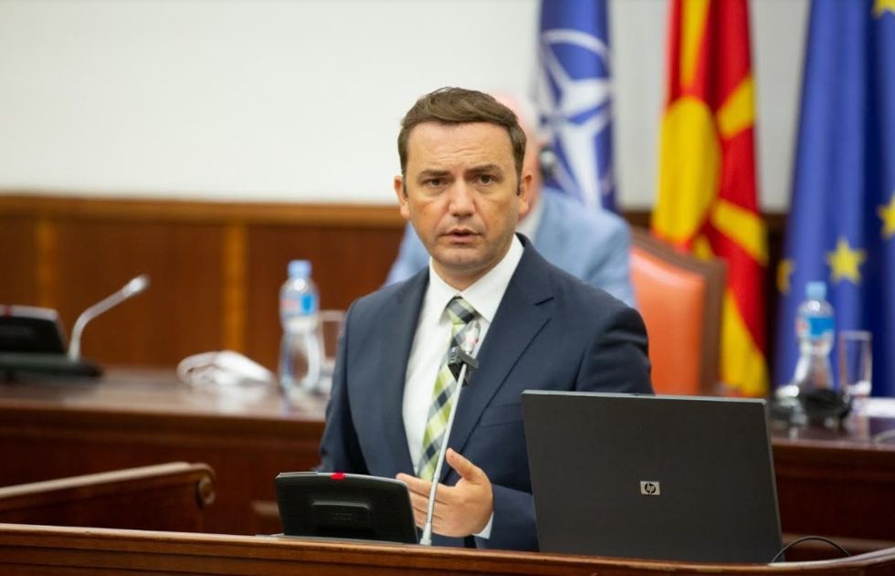 Osmani  Deputetja e VLEN it dëshmoi mos njohje bazike  numrat në letërnjoftime janë numra serial të kompanisë në Gjermani