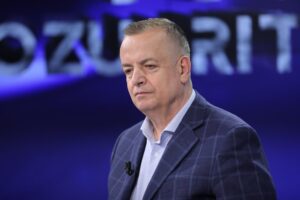 Dendias në Tiranë,