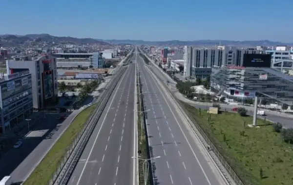 Bazës Ajrore të Farkës