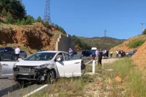 dhe katër të