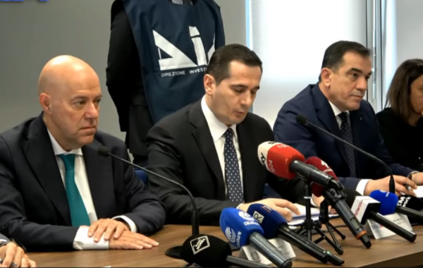 15 masa sigurimi, 1