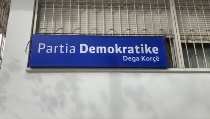 Pezullohet votimi në degën e PD në Korçë  debate për listat e anëtarësisë