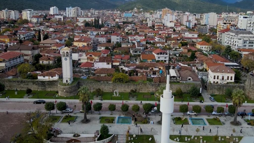 Elbasani kryeson ritmin e rritjes së kredive për individët