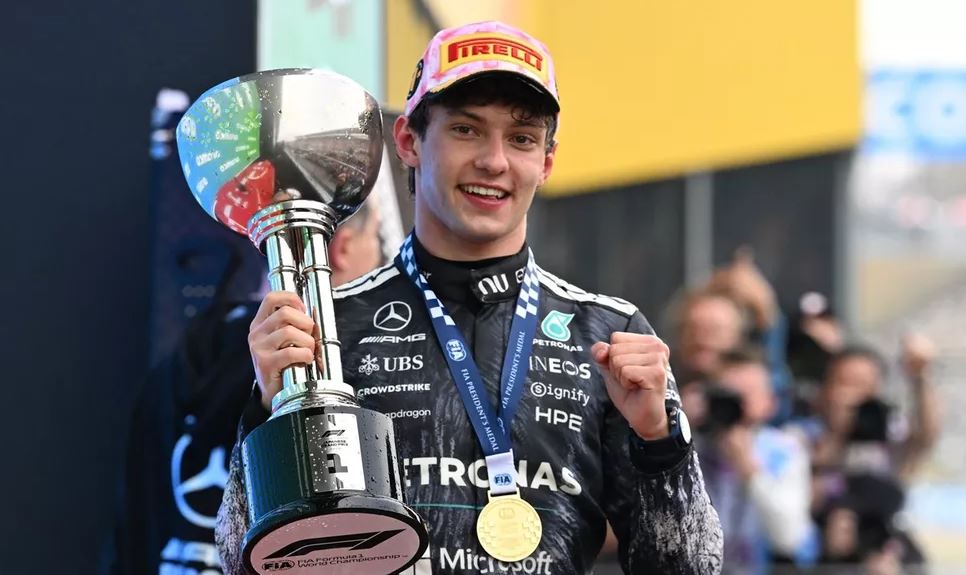 Kimi   tornado  në Majemi  Provë kyçe për Mercedesin