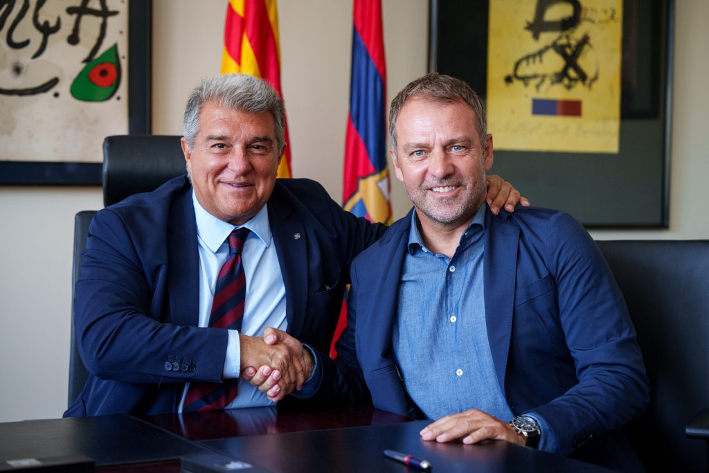 Flick pranon rinovimin me Barcelonën  kontratë deri në 2028 me një vit opsional