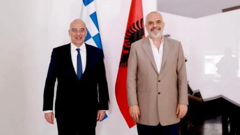 Ministri grek i Mbrojtjes vizitë në Tiranë  Dendias dhe kryeministri Rama do të vijojnë takimin në një drekë pune
