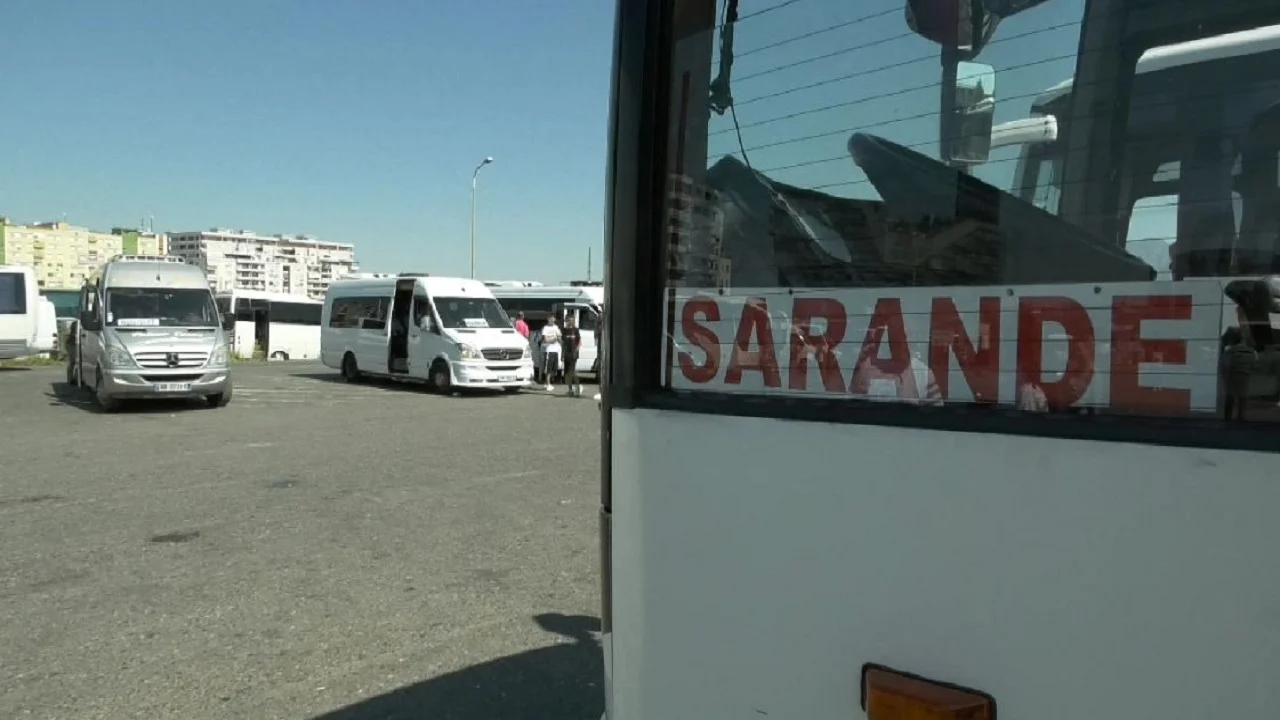 Mbështetja e qeverisë  Shoqëritë e transportit përfitojnë 50 lekë për çdo litër karburant  Tatimet hapin aplikimet der