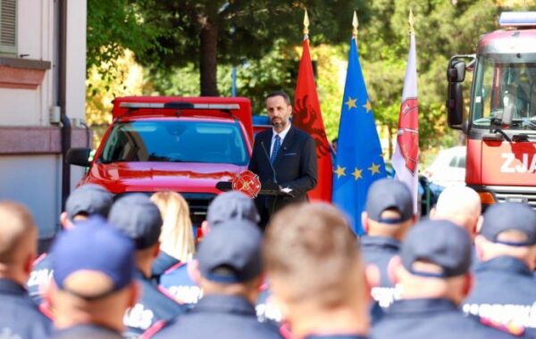deri në 30 vite