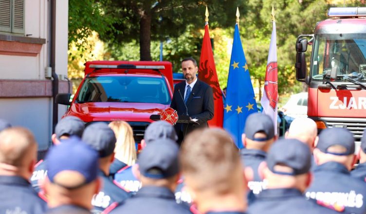 deri në 30 vite