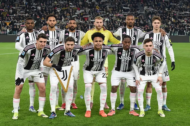 Transferimi i bujshëm i Juventusit do të largohet pas vetëm një sezoni  Bardhezinjtë presin të fitojnë 40 milionë euro