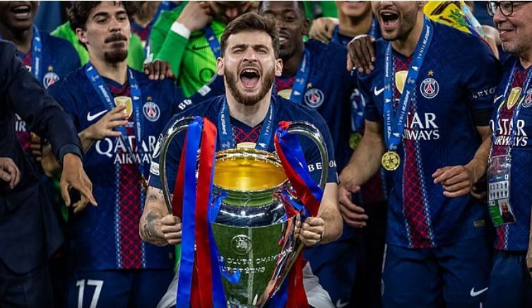 Kvara është shpallur lojtari më i mirë i Champions League për sezonin 2025 26