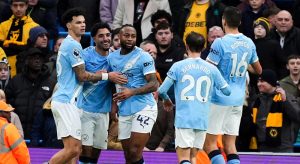Do të largohet pas 10 vitesh  Milan dhe Juventus nisin garën për mbrojtësin e City t  Në lojë është edhe Bayern