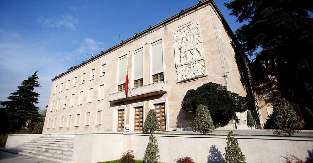 Qeveria miraton disa ndryshime për energjinë  ekonominë dhe administratën  zbardhen vendimet
