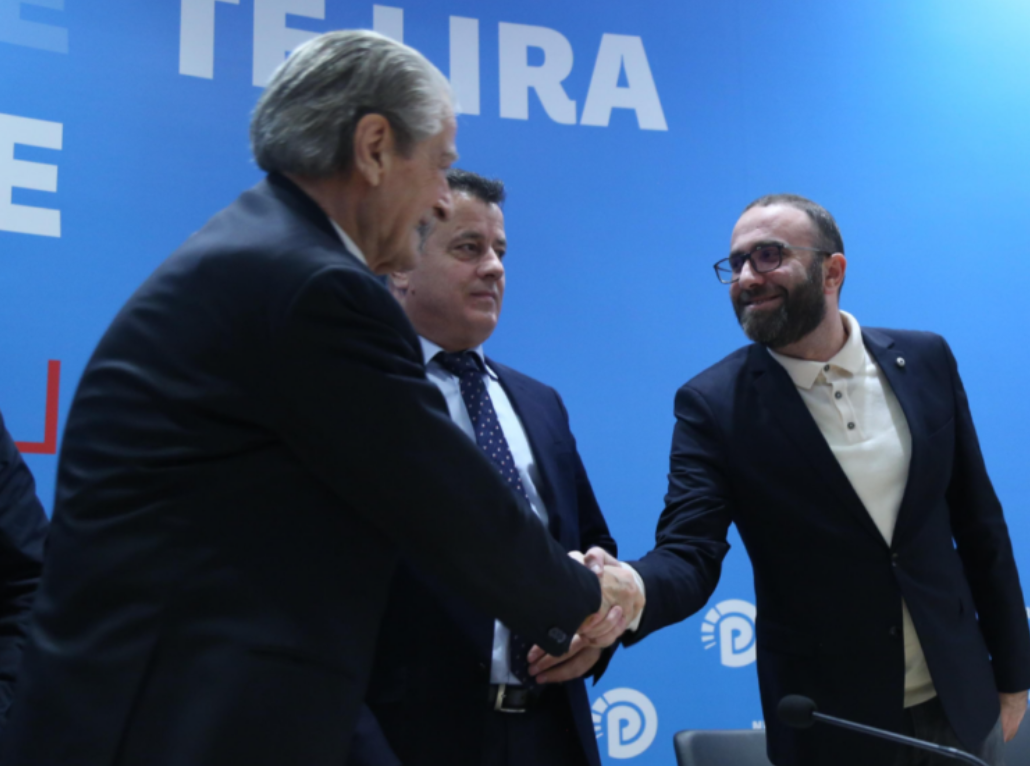 PD propozon ndryshime në statut  Më shumë transparencë dhe përfaqësim  do të rritet përfaqësimi i diasporës dhe i grave