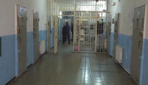 Avokati i Popullit kërkon mbylljen e 5 burgjeve  Mbipopullimi dhe kushtet cenojnë dinjitetin njerëzor