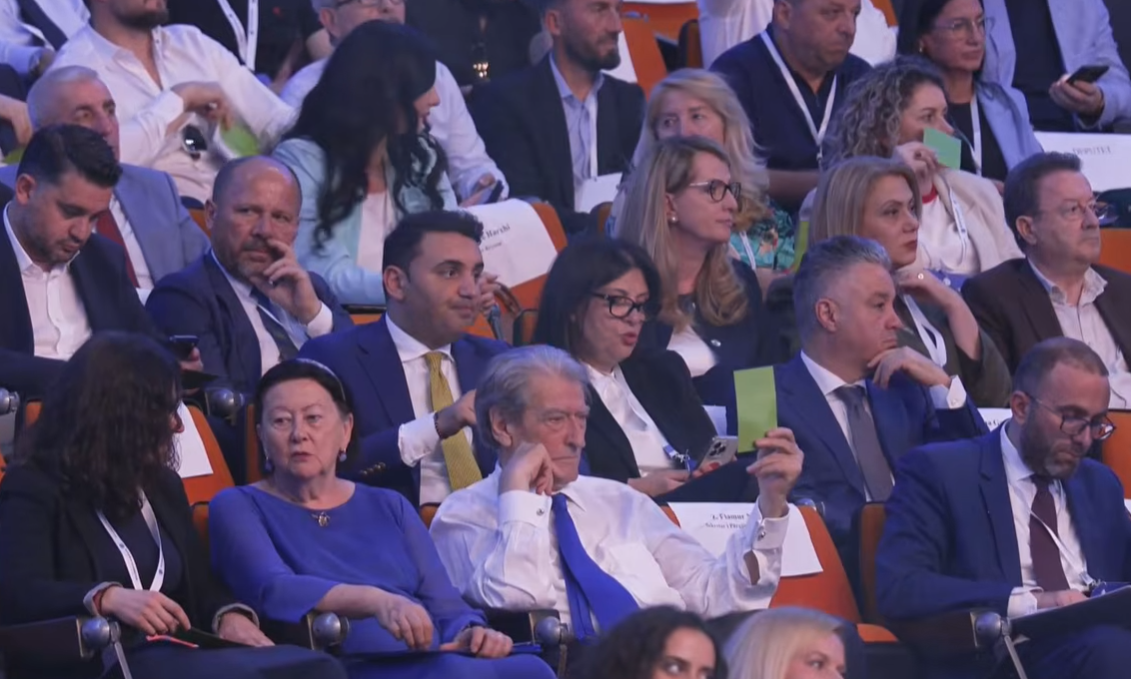 Kuvendi i PD së miraton ndryshimet në Statut  forcohet përfaqësimi i diasporës dhe grave