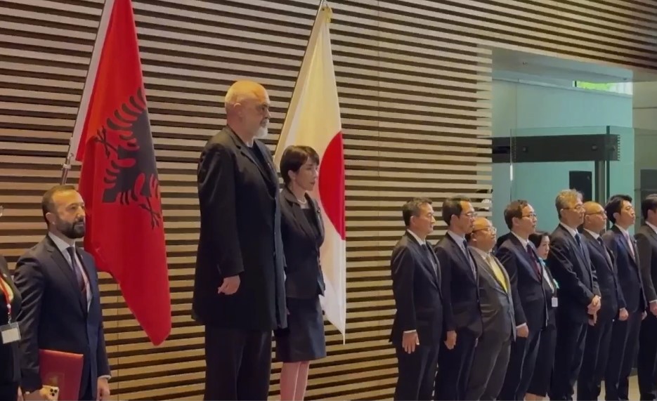 i mahnitur nga pritja
