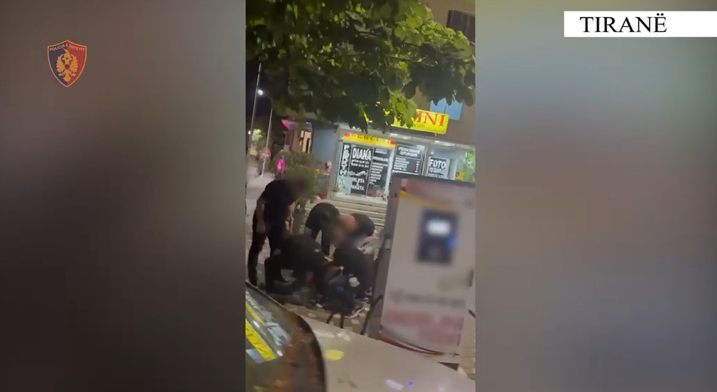 Furnizonte me kokainë shpërndarësit e lëndëve narkotike  në pranga 37 vjeçari në Tiranë  EMRI 