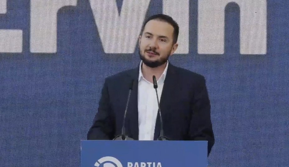Rama autokrat i Shqipërisë, Berisha