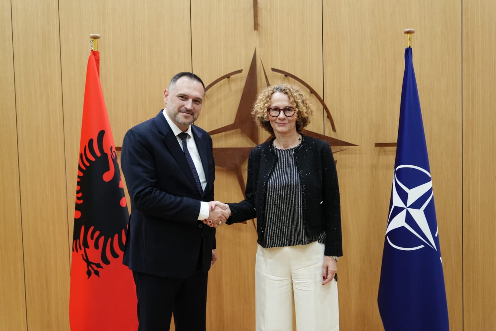 Ministri Nufi në Bruksel  Shqipëria  faktor stabiliteti në Evropën Juglindore