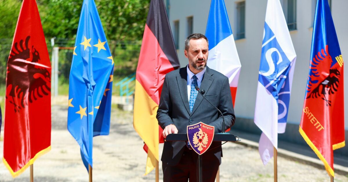 me standardet europiane