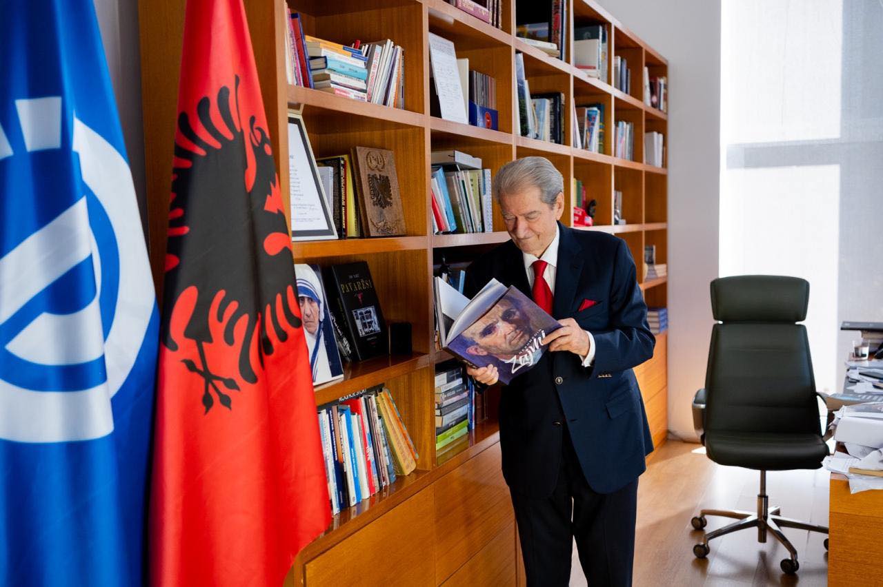 Rikonfirmimi në krye të PD së  Berisha  Demokratët mposhtën narko mafian më të rrezikshme në Europë