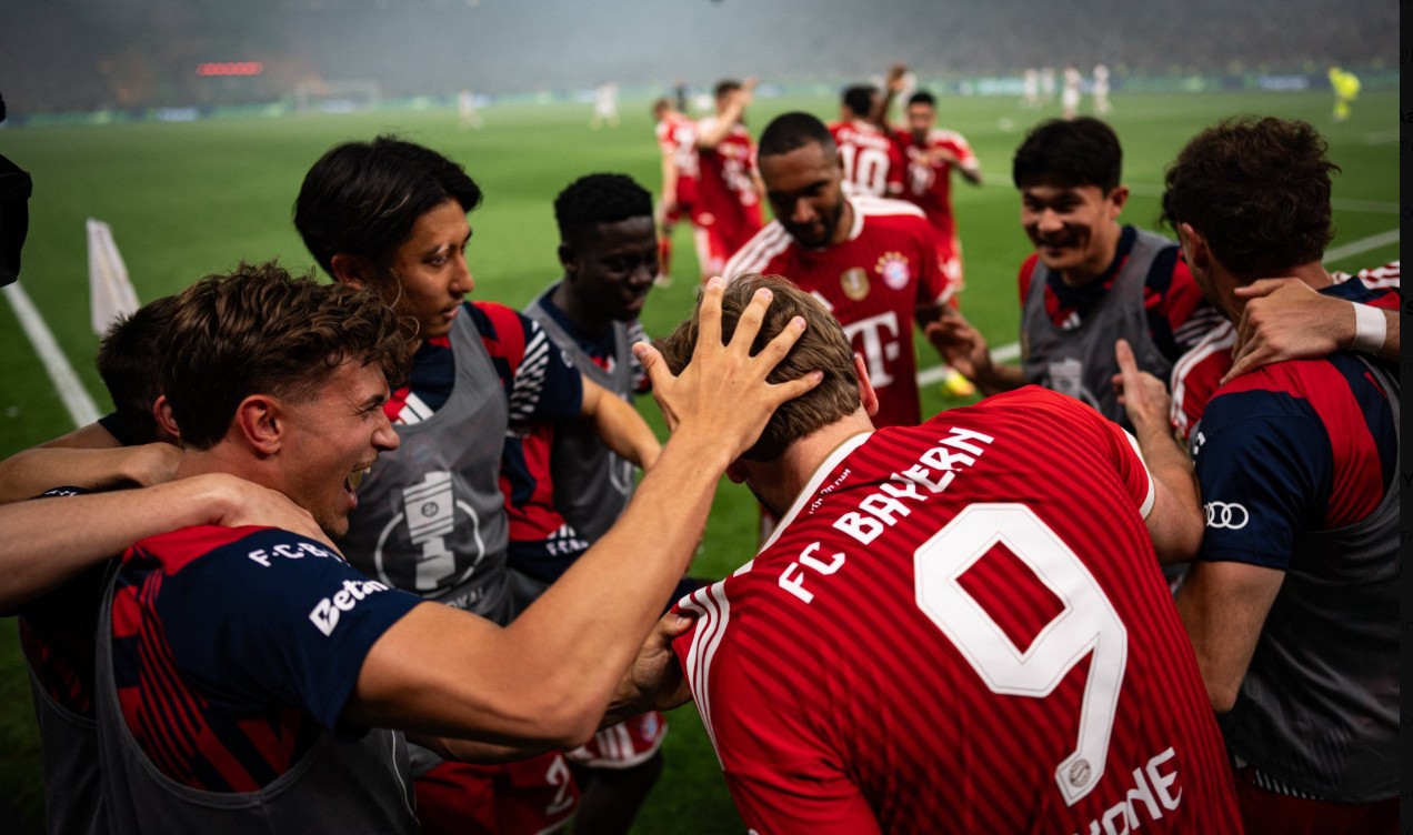 Mjafton  përbindëshi  Kane  Bayern Munich  spektakël  ndaj Stuttgart në pjesën e dytë dhe fiton Kupën e Gjermanisë  video 