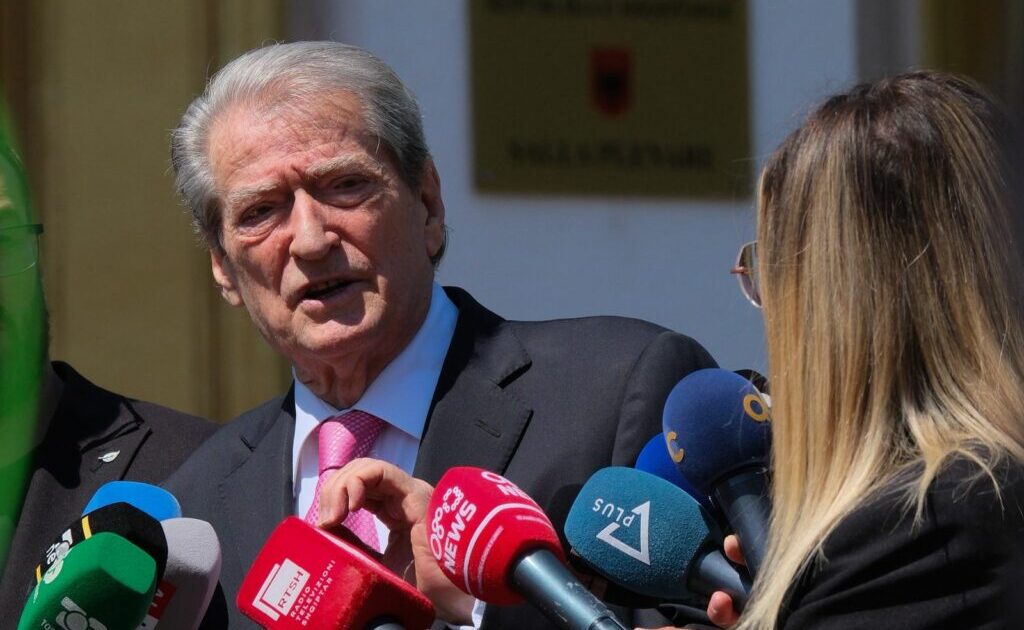 “zero marrëdhënie” shqiptaro-ruse në 66