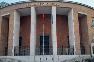 Rriten pagesat elektronike