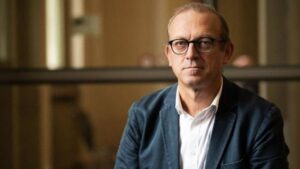 Mbi gjuhën shqipe në Maqedoni  fantazmat e së kaluarës dhe një problem tjetër edhe më dramatik