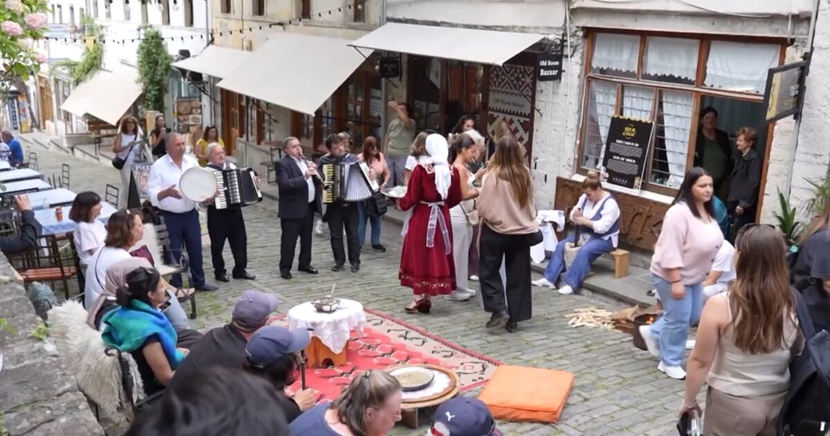 në Sokak”