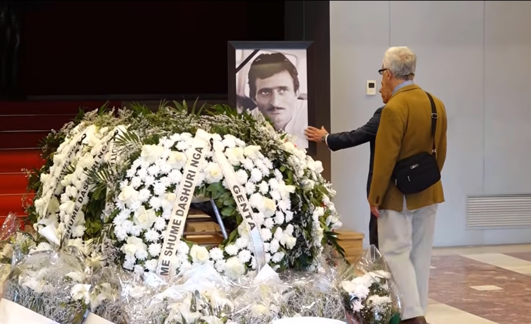 I jepet lamtumira aktorit Birçe Hasko