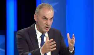 Limaj  Nëse s bashkohemi me PDK në  Nisma nuk merr pjesë në zgjedhje