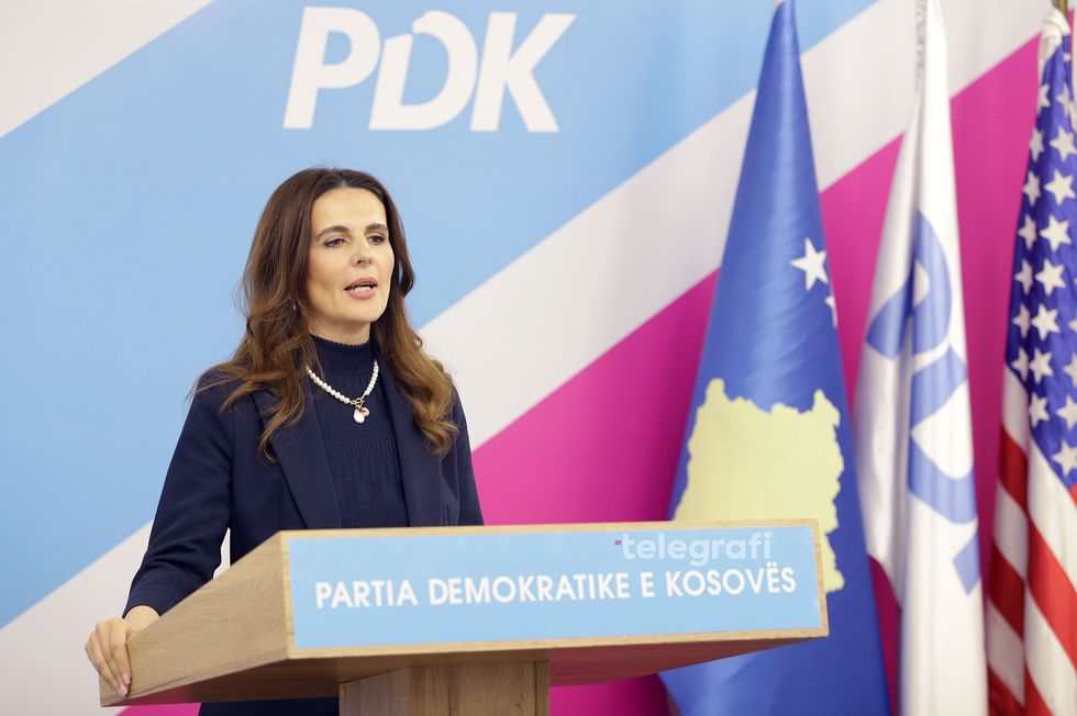 Emërimi i zëvendësministrave  Çitaku  Në universin e Albin Kurtit  Kuvendi nuk është shpërndarë dhe Qeveria nuk është në dorëheqje