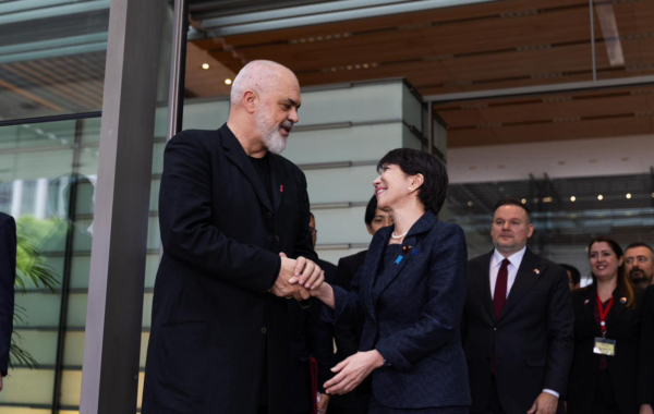Shenjë respekti për Shqipërinë e