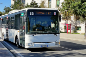 Transporti publik