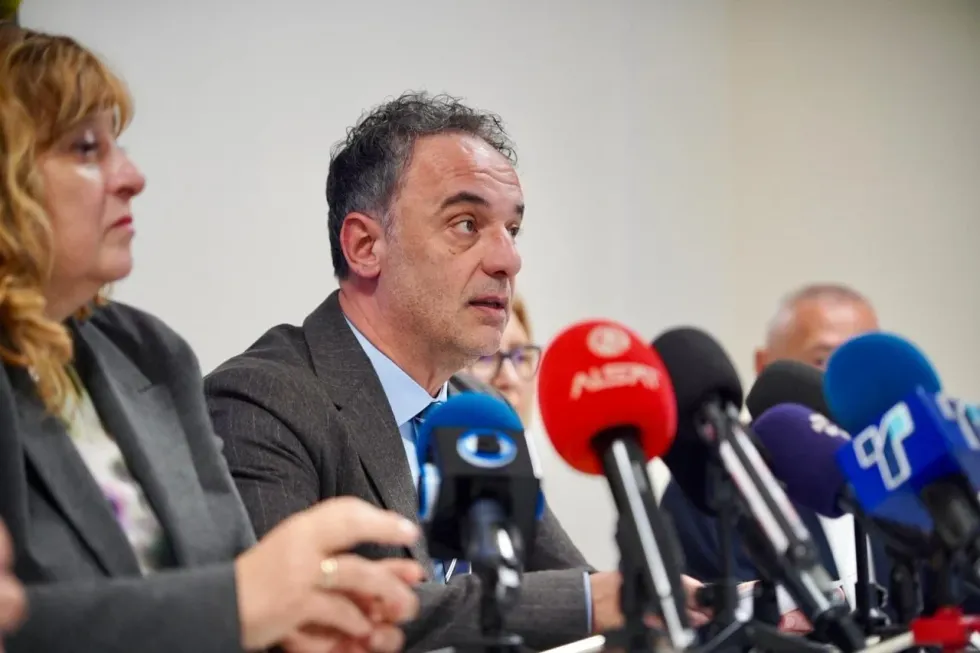 Aliu  Përmes telemjekësisë  do të lidhën mjekët nga diaspora me pacientët në vend