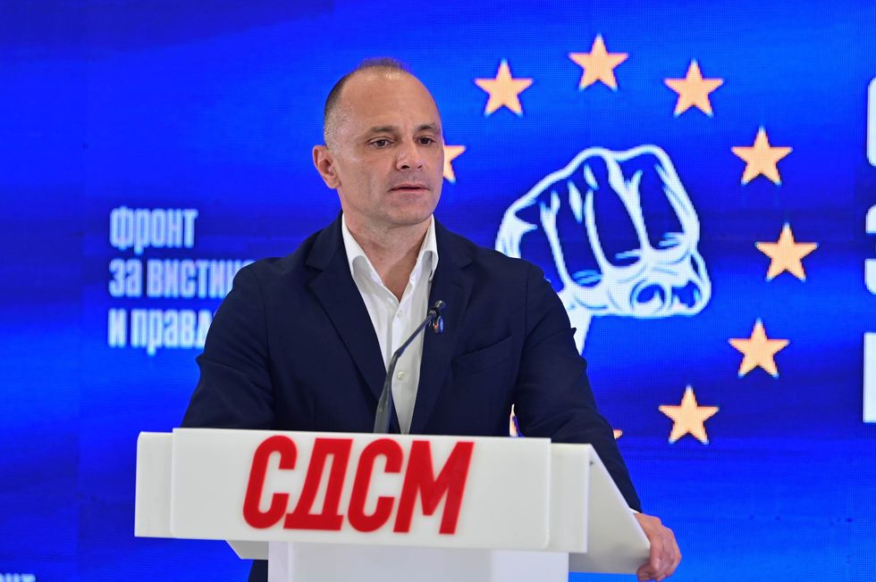 Filipçe  Qytetarët të vendosin në referendum nëse do të paguajnë çmimin e izolimit nga Mickoski