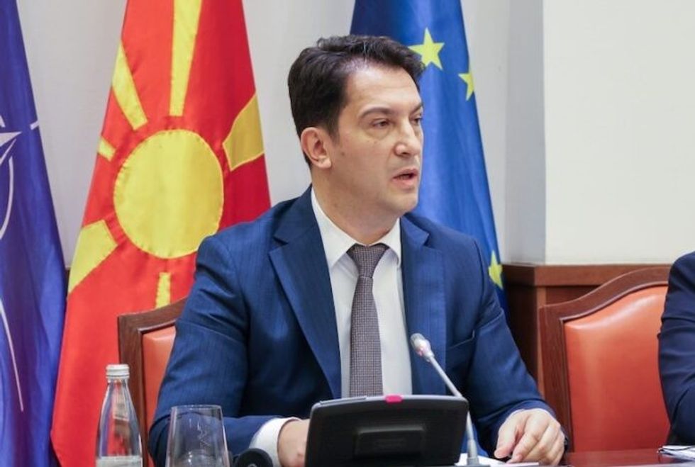 Ende pa vendim për jurisprudencën në shqip  BDI i reagon Bekim Salit  Thatë të enjten  por sot e premte dhe ende zgjidhje nuk ka